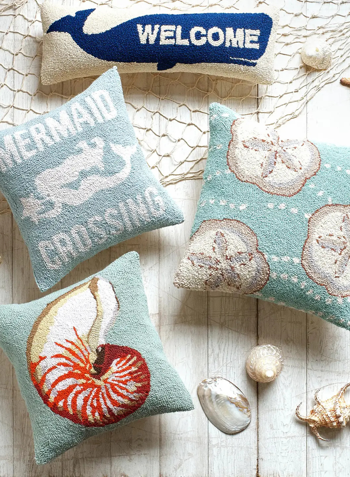 Nautilus Hook Cushion from Peking Handicraft