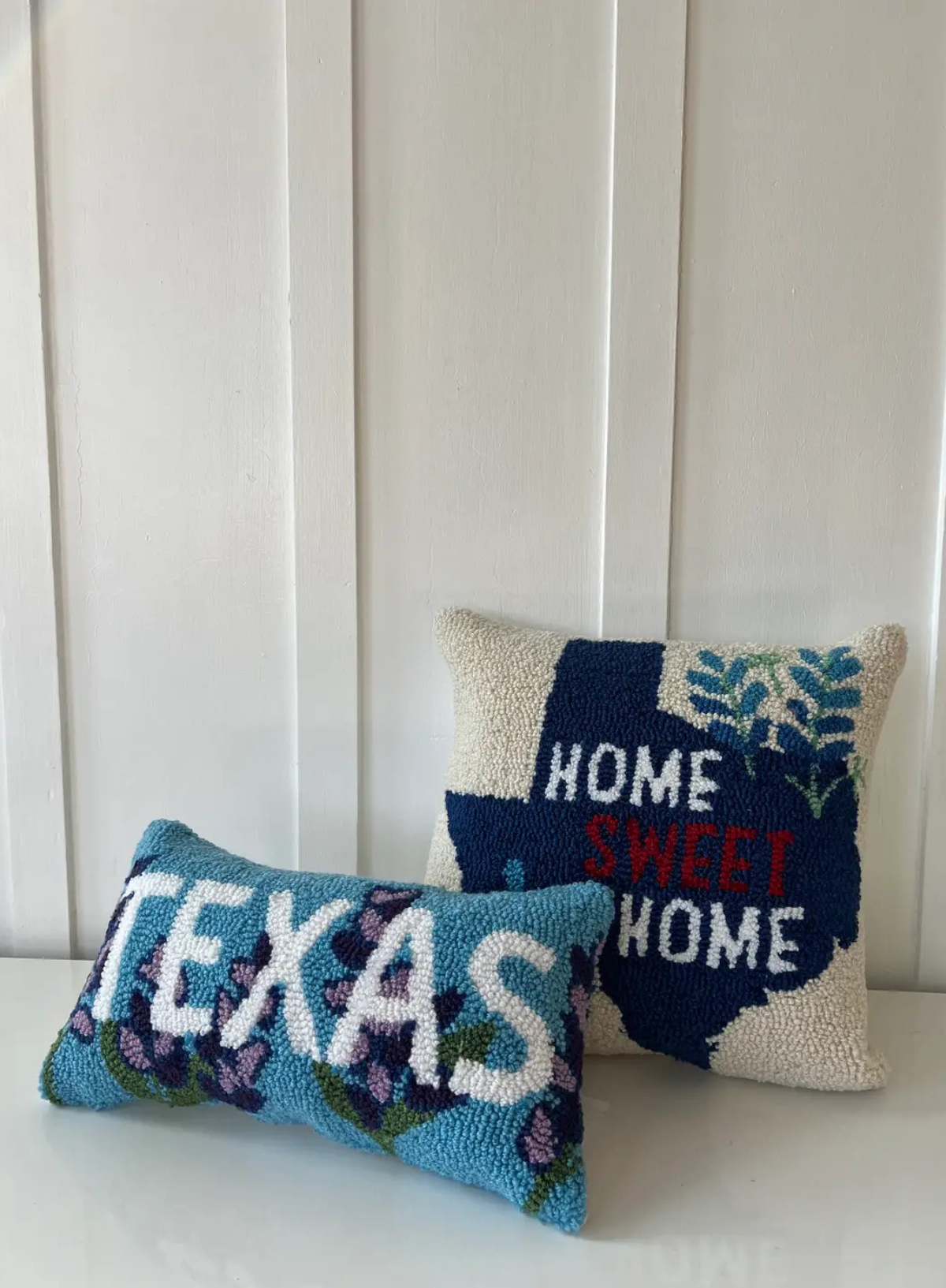 Texas Hook Cushion from Peking Handicraft