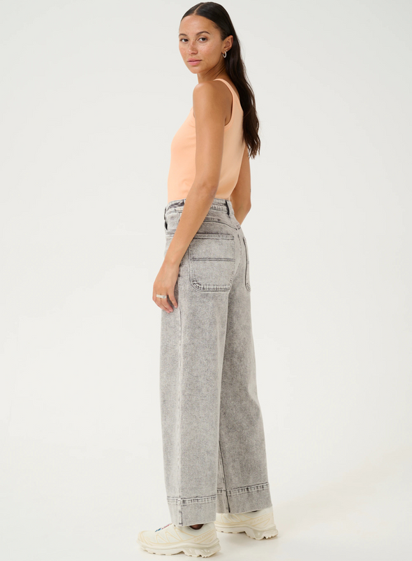 Carna Tank Top in Peach Nectar from Kaffe