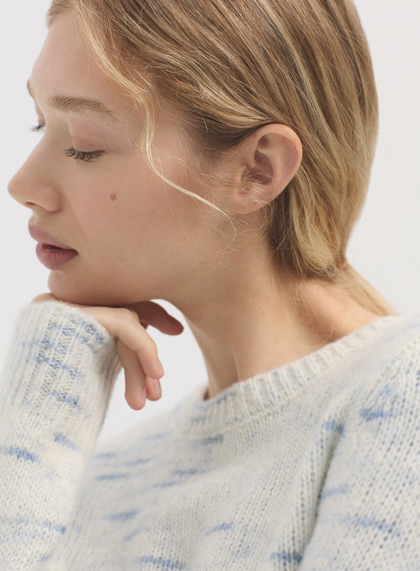 Knitted Bicolor Round Neck Sweater in 620 from Nice Things