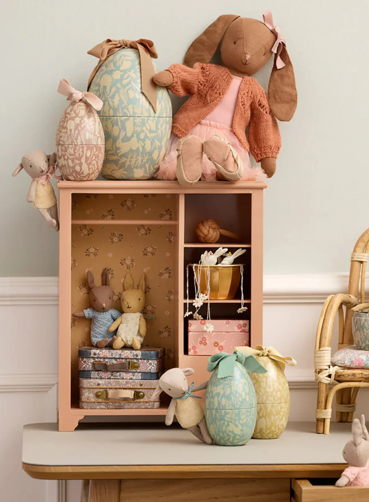 Maileg Easter Egg with Micro Rabbit Small in Dusty Blue