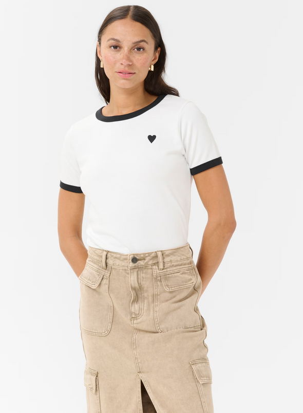 Lilian T-Shirt in Chalk/Black Heart from Kaffe