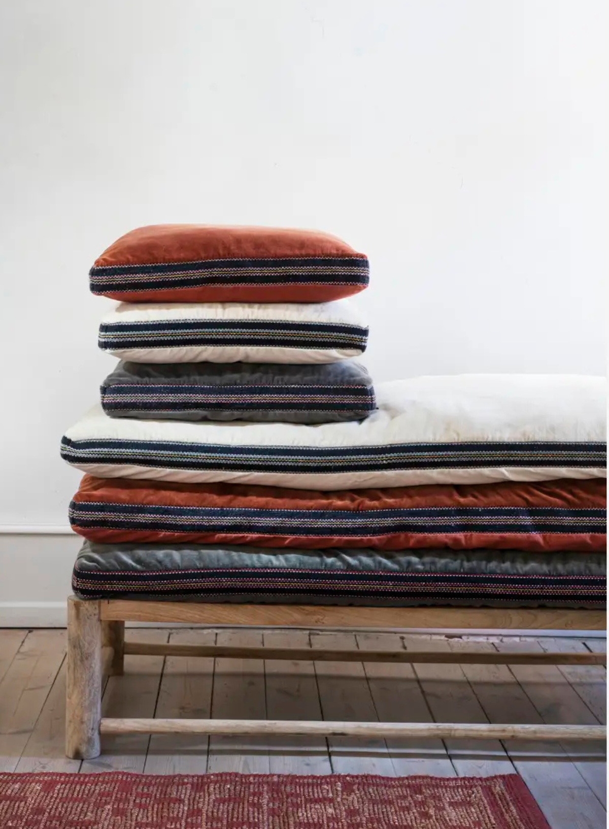 Raspberry Jute Runner 70/200cm from Madam Stoltz