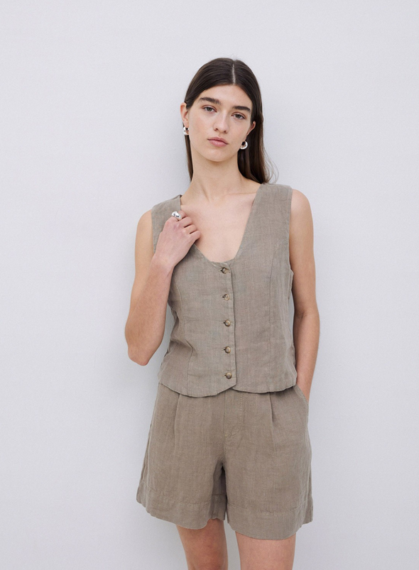Portofino Waistcoat in Khaki from Yerse