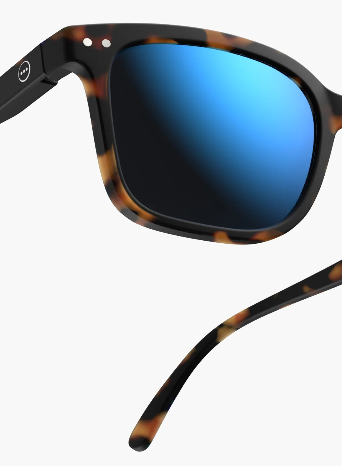#L Sunglasses in Tortoise from Izipizi