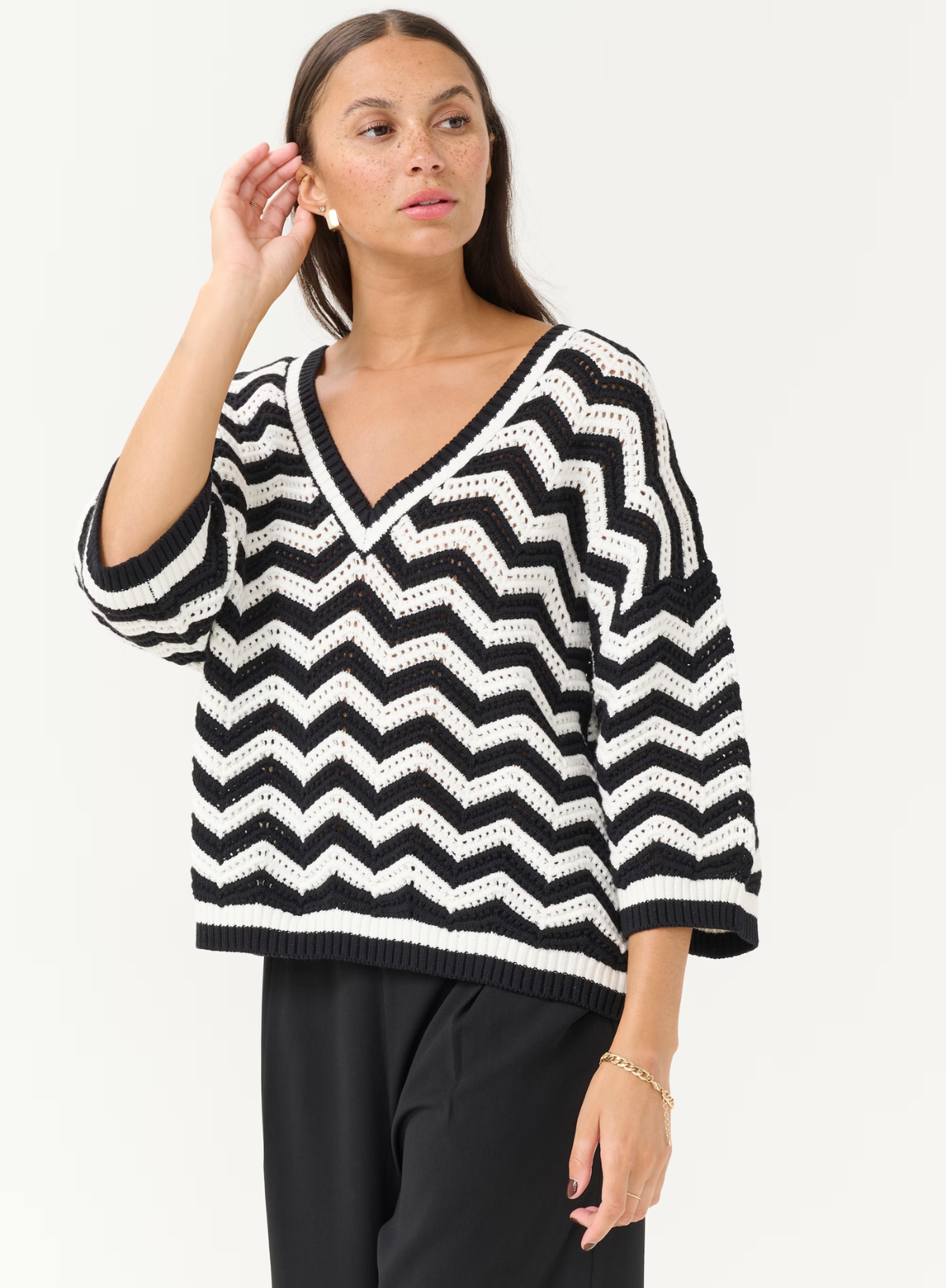 Laina Pullover in Black/Chalk from Kaffe