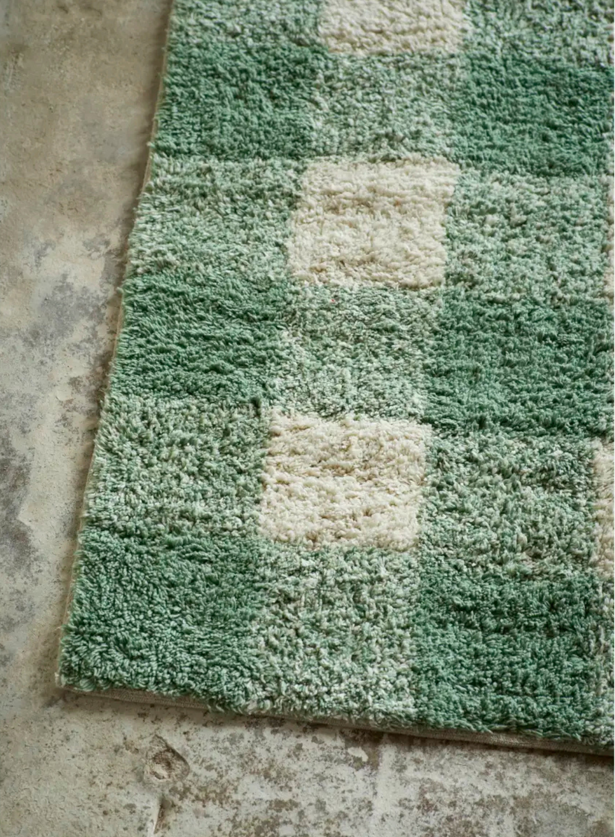 Madam Stoltz Light Green/White Checked Tufted Bath Mat