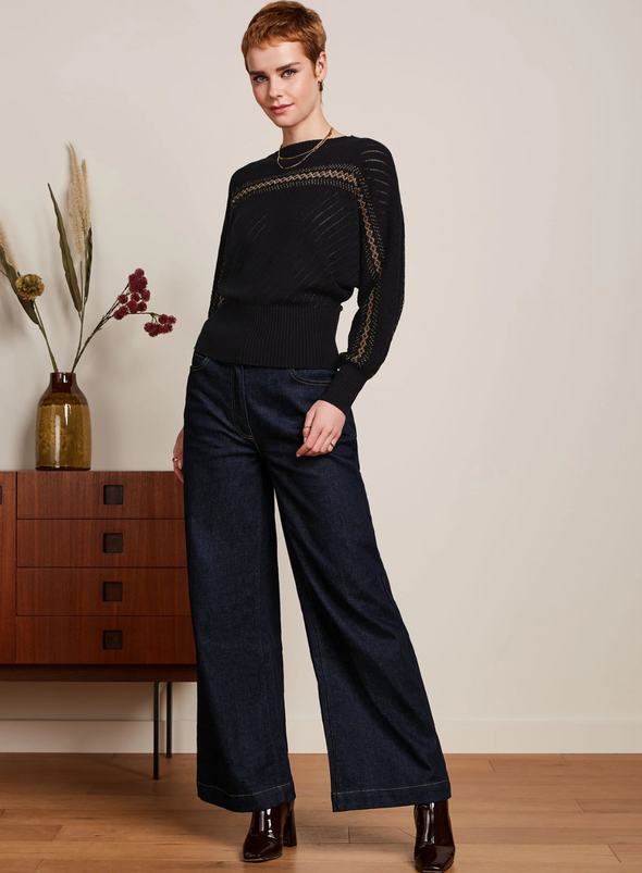 Nadia Knit Top Eighties in Black from King Louie