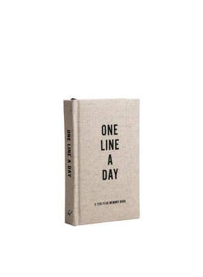 One Line A Day: A Five Year Memory Book (Canvas)