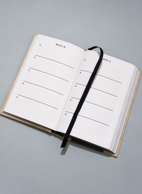 One Line A Day: A Five Year Memory Book (Canvas)
