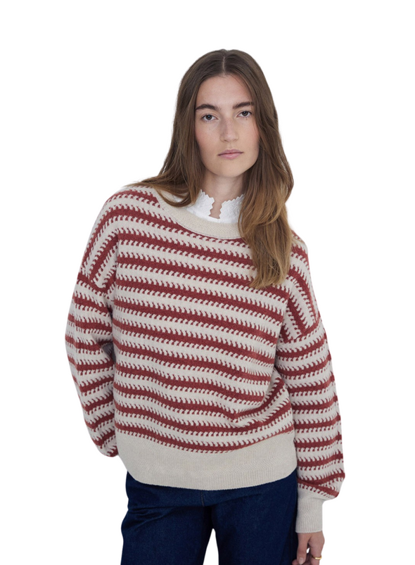 Daffy Jumper in Ecru + Ancient Pink from Yerse