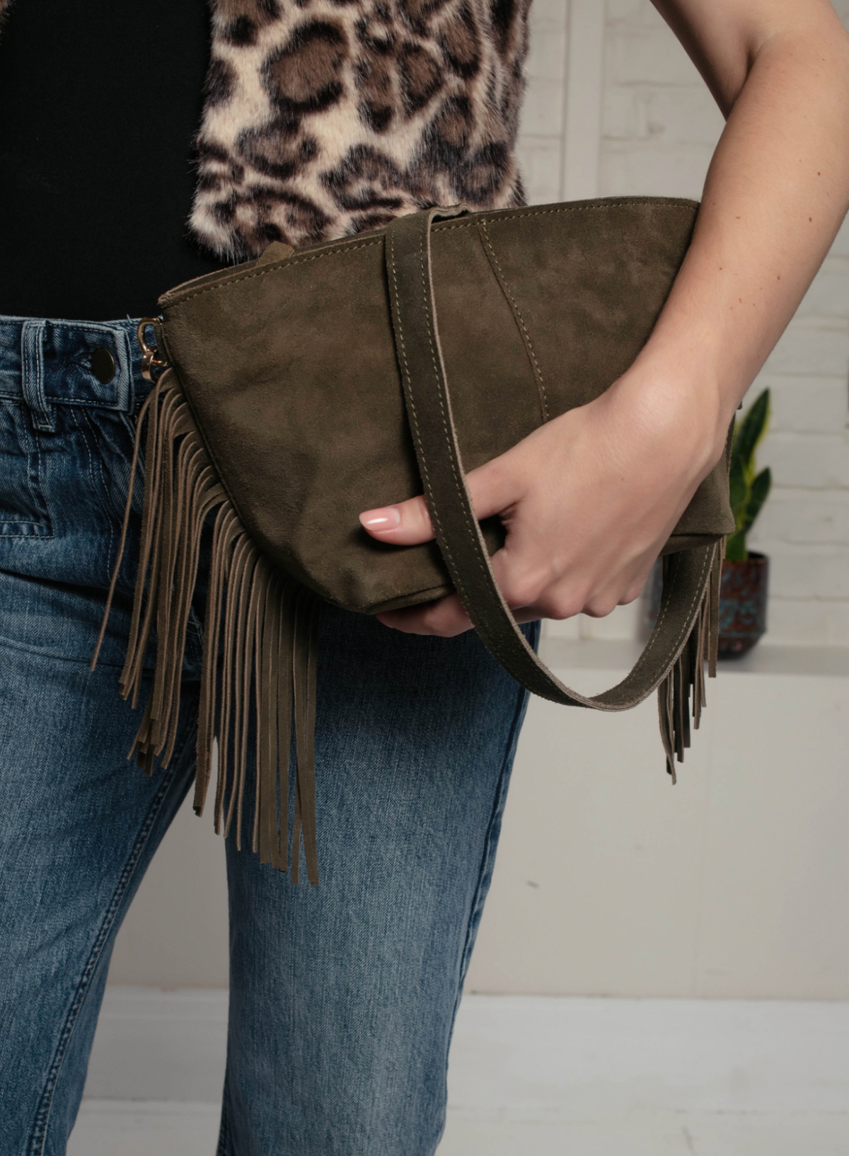 Nooki Kingston Tassle Cross Body Bag - Olive