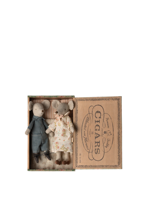 Grandma & Grandpa Mice in Cigarbox from Maileg