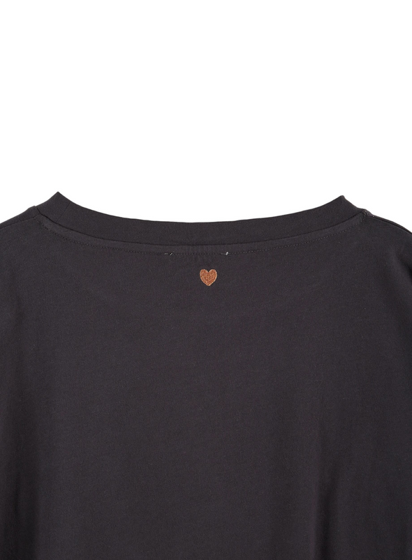 Bandy Printed T-Shirt in Carbon from Emile & Ida