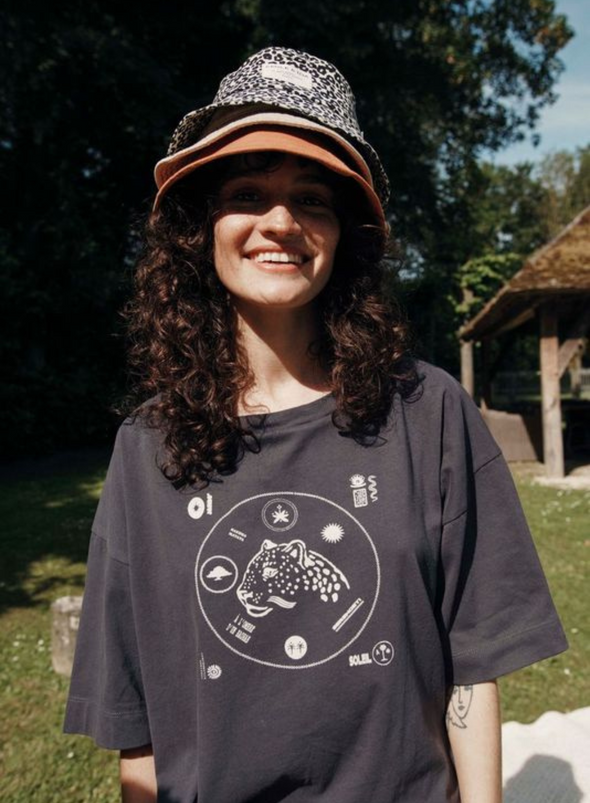 Bandy Printed T-Shirt in Carbon from Emile & Ida