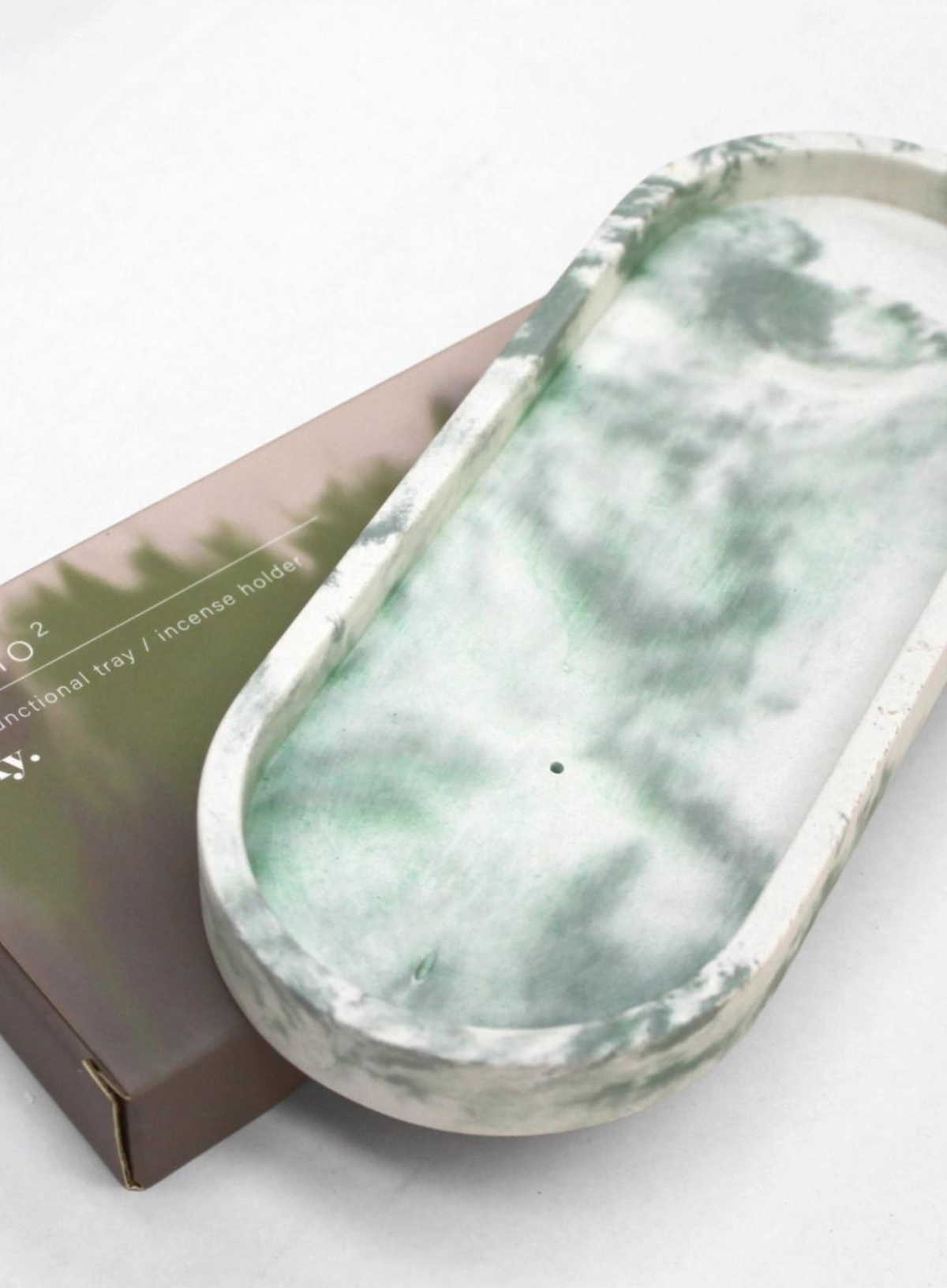 Studio 2 Multi Functional Incense Holder in Green from wxy.