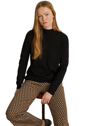 Elsa High Neck Top in Black from Yerse