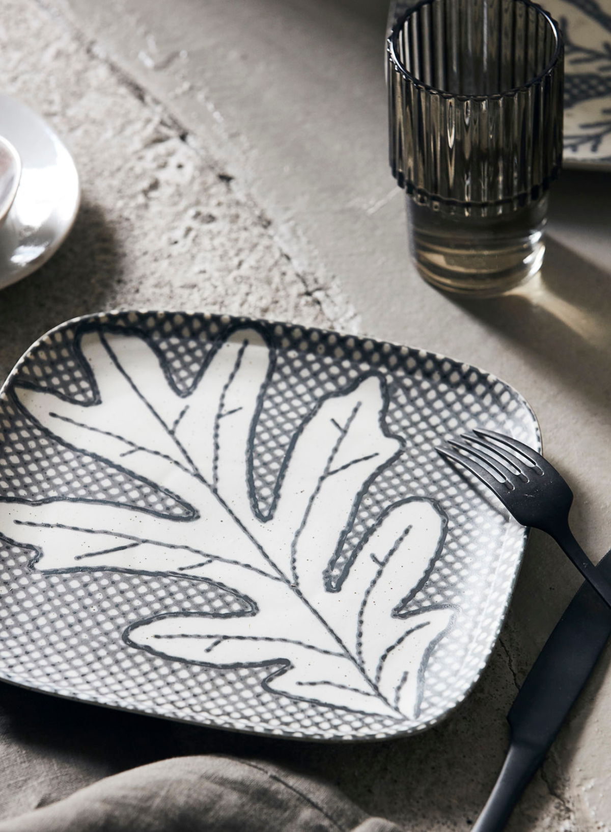 Oak Plate - Grey/Blue from House Doctor