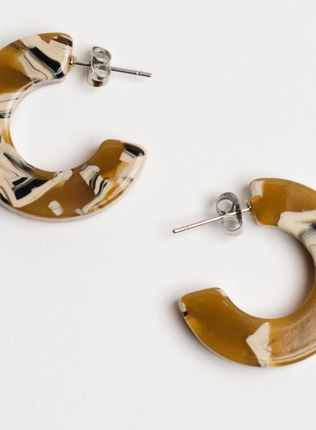 Ray Hoops in Daisy from Nat + Noor