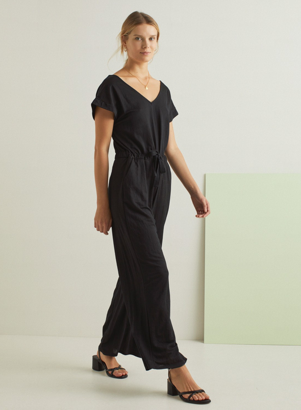 Lauren Jumpsuit in Black from Yerse