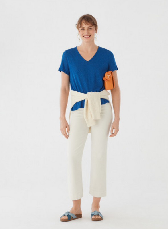 Linen V-neck t-shirt in Intense Blue from Nice Things