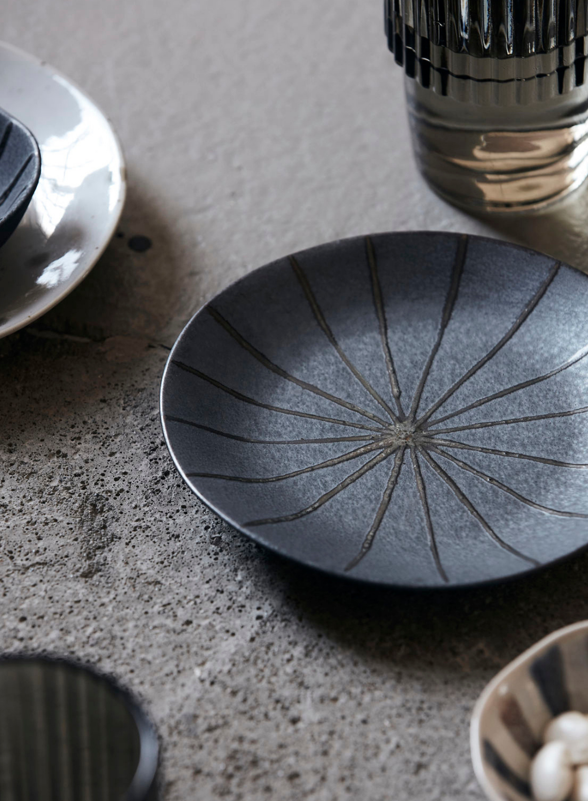 Sun Plate Dark Brown from House Doctor