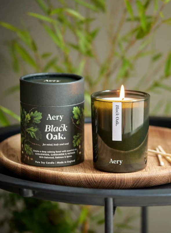 Black Oak Scented Candle - Cedarwood Cardamom & Nutmeg from Aery Living