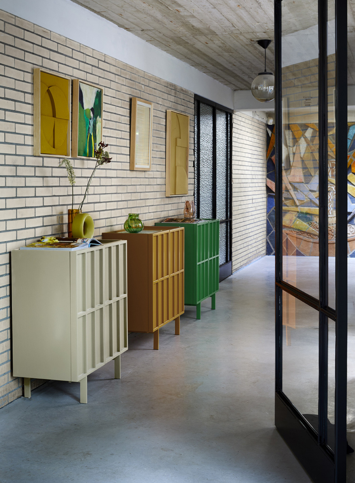 S Green Ceramic Circle Vase from HK Living