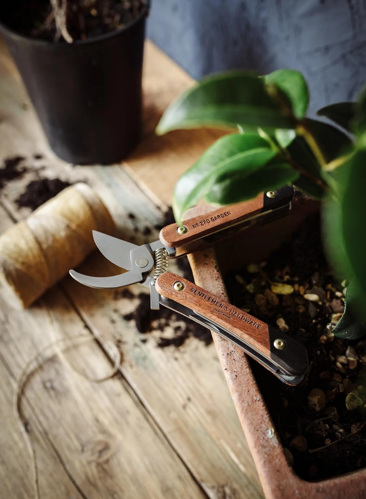 6-in-1 Garden Multi-Tool from Gentlemen's Hardware