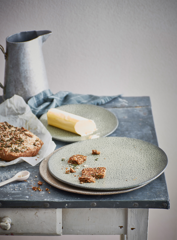 Gradient Ceramics Dessert Plate in Green from HK Living